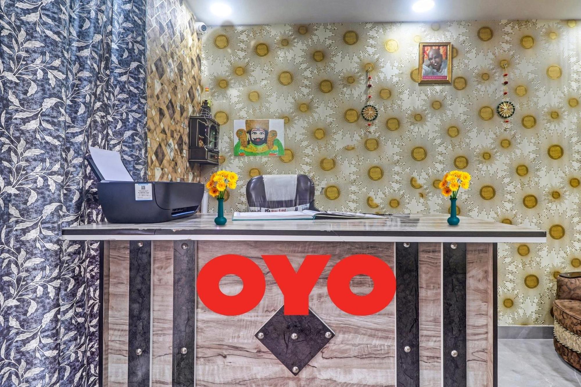 Hotel O Amazing Guest House New Delhi Bagian luar foto